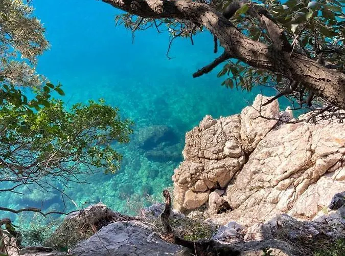 Miriam Sea View *